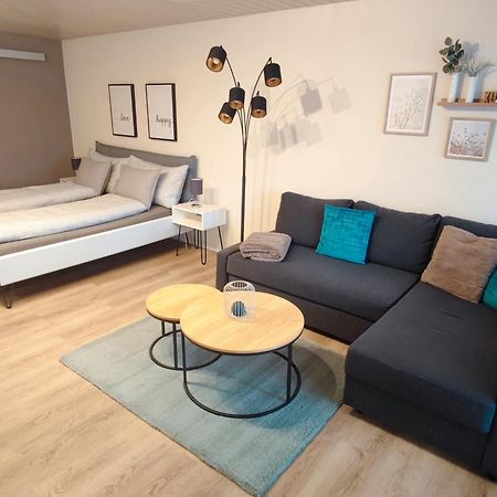 Kleine Auszeit - 2-Zimmer Ferienwohnung Spiez Esterno foto