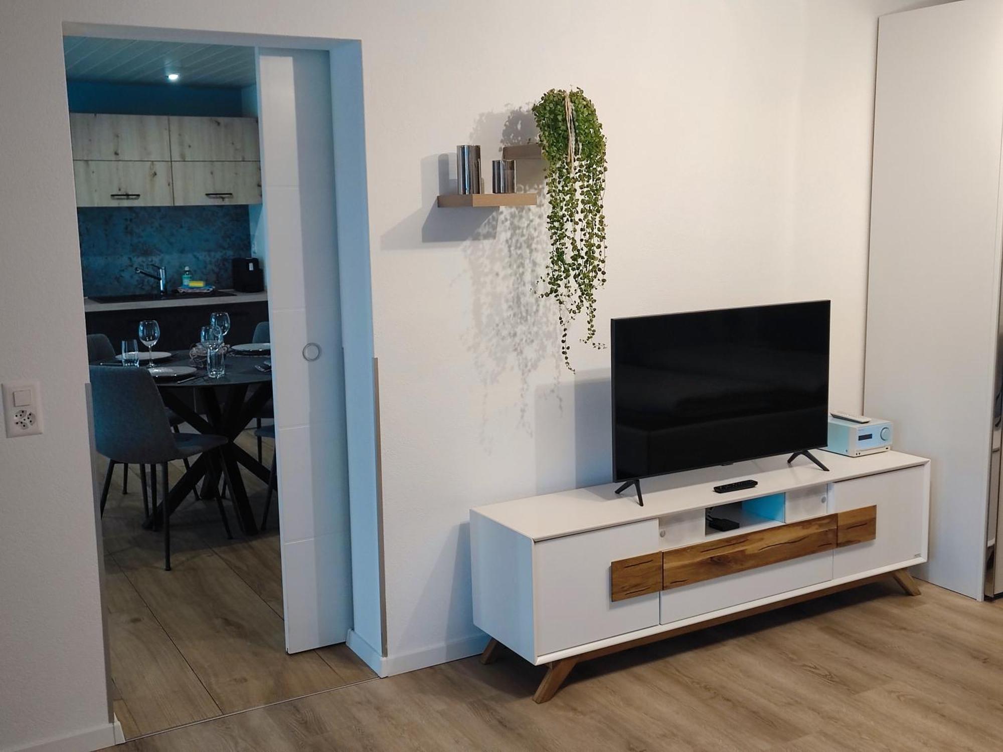 Kleine Auszeit - 2-Zimmer Ferienwohnung Spiez Esterno foto