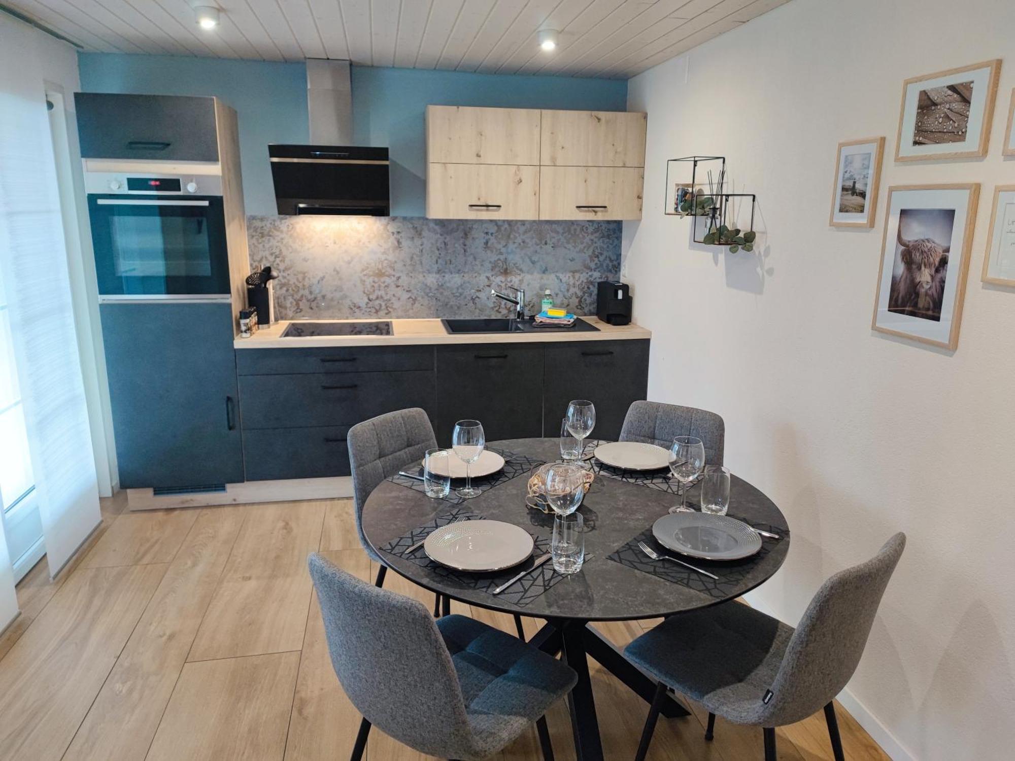 Kleine Auszeit - 2-Zimmer Ferienwohnung Spiez Esterno foto